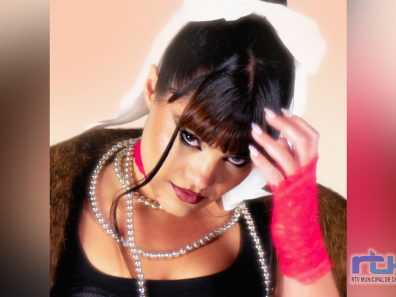 La cantante y compositora chipionera Dulze presenta su primer EP titulado ‘Gatea’