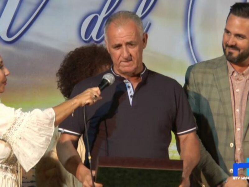Francisco Quirós Establiet recibió el pasado viernes el homenaje como Hombre del Mar de 2024 con motivo de la festividad de la Virgen del Carmen