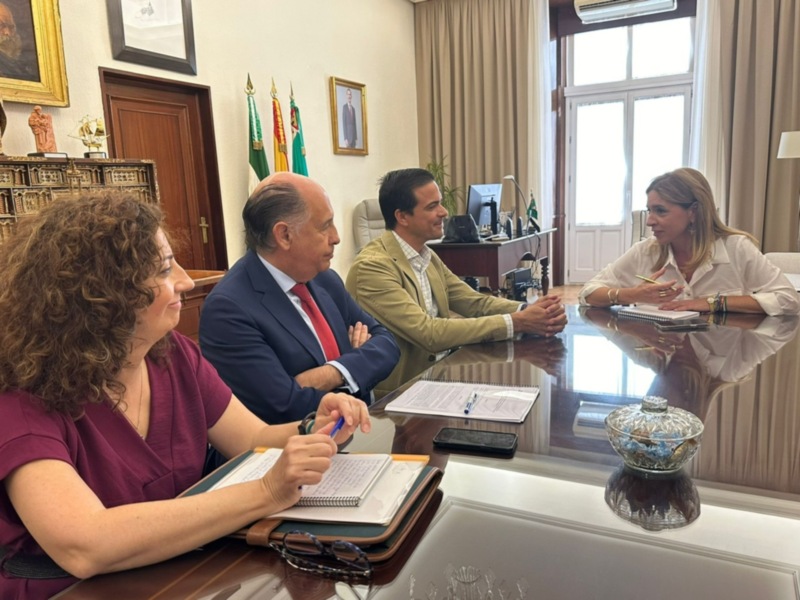 La Diputación estudiará formas de colaboración con el Centro de Interpretación de la Manzanilla de Sanlúcar