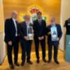 El Real Betis Balompié distingue al dúo fotográfico Salazar-Bajuelo