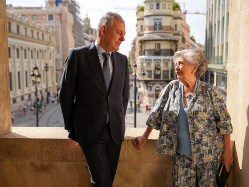 Guadalupe Fiñana, la Abuela de Dragones, será reconocida por el Ayuntamiento de Sevilla