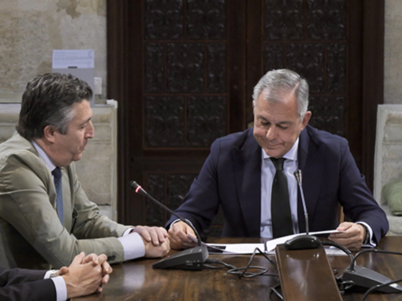 El Ayuntamiento de Sevilla apoya el Jubileo de las Cofradías en Roma con la Hermandad del Cachorro como protagonista.
