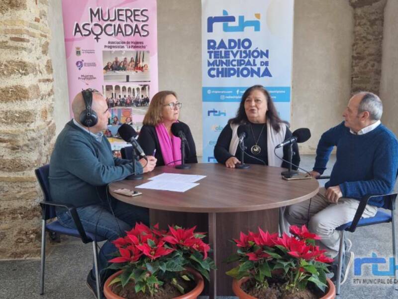 La emisora municipal de Chipiona celebra con un especial el 30 aniversario de su taller de radio de mujeres