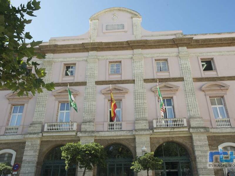 La Diputación de Cádiz aprueba para 2025 los presupuestos más elevados de la historia 