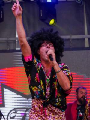 Los Mickis, los defensores del guateque, celebran su XXV aniversario, tras pasar por "Tú sí que vales" y "Got Talent"