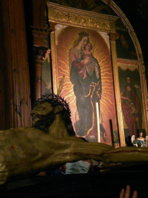 El Cristo del Buen Fin recorrerá el exterior de la Parroquia de la Asunción en un emotivo Vía-Crucis en Alcalá del Río