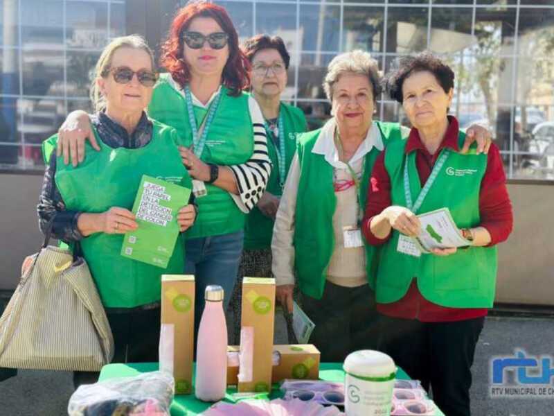 La AECC de Chipiona ha realizado una actividad informativa en el Día Contra el Cáncer de Colon