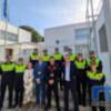 El alcalde de Chipiona, Luis Mario Aparcero realiza una visita a los diez agentes de policías en practicas en la IESPA 