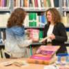La Diputación dota a las bibliotecas de Chipiona y otras localidades de la provincia de libros que promueven valores de igualdad 