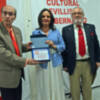  Ángeles y Manuel Barrera reciben el reconocimiento de la Peña tras un acto lleno de arte y emoción