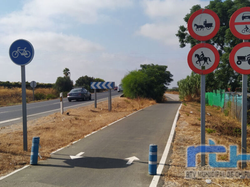 Tano Guzmán agradece la prontitud en los trabajos de reparación y mantenimiento del carril bici en carretera de Munive