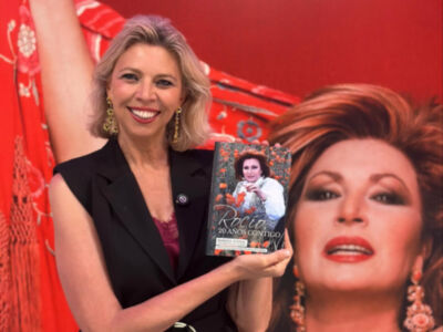 Hoy se presenta en Chipiona los libros “ROCÍO, 20 años contigo”, y la tercera edición de Chipiona un paraíso cercano, ambos de la periodista Marina Bernal.