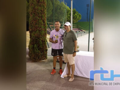 El chipionero Manuel Massip campeón de la Liga de Tenis de Verano de Rota 2.025   