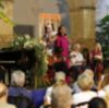 El Claustro del Santuario de Regla se llenó ayer con más de 200 personas para asistir a la presentación nacional del libro de la periodista Marina Bernal ‘Rocío, 20 años contigo’