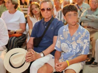 El libro Rocío 20 años contigo en Hola