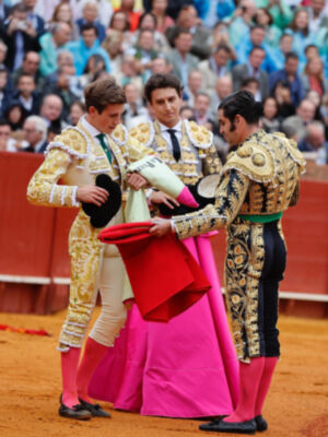 Ovaciones para Morante de la Puebla y Javier Zulueta en el cierre de San Miguel