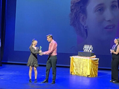 "Se la llama Aurora", corto ganador del Premio CSRTV a la Creación Audiovisual en el Mairena Film Festival