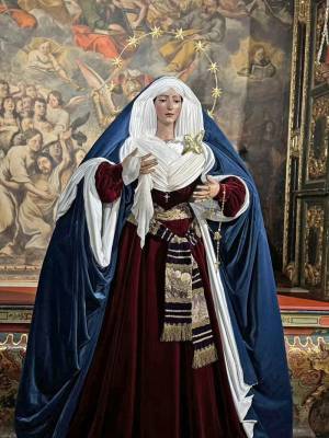 María Santísima de la Esperanza,de Alcalá del Río ataviada de hebrea para el tiempo de Cuaresma