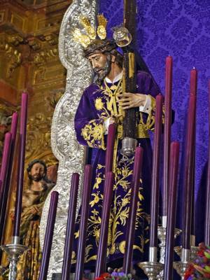  La Hermandad del Dulce Nombre de Jesús de Alcalá del Río,convoca a sus fieles al Solemne Quinario de Reglas