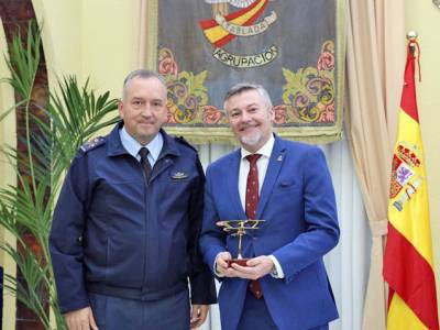 Juan Manuel Poyato Galán rescata en Tablada la memoria de los sanitarios españoles en el frente ruso