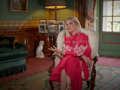 La duquesa como nunca la habías visto: imágenes inéditas de la Casa de Alba salen a la luz en el nuevo documental 'Cayetana, la duquesa de todos'