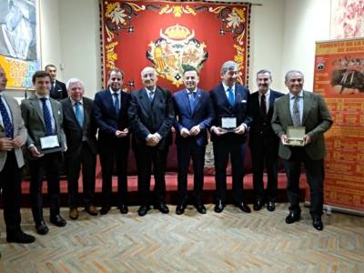 El compromiso con la tauromaquia lleva a Canal Sur a retransmitir un año más el ciclo de novilladas sin picadores de las Escuelas Taurinas