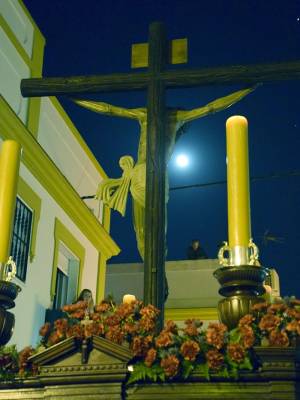Alcalá del Río se prepara para una jornada de fe y recogimiento con el Cristo del Buen Fin 