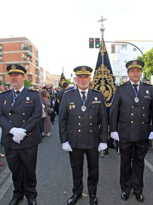 “La Hermandad de San José Obrero protagoniza un acto de devoción y tradición en el corazón de Sevilla” 