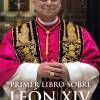 Primer aniversario del pontificado de León XIV con sello, libros y su visita a España.