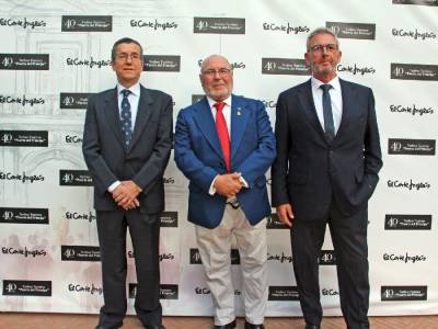 El Real Alcázar de Sevilla acoge la XL edición de los Trofeos Taurinos “Puerta del Príncipe”, símbolo de cuatro décadas de historia y defensa de la tauromaquia