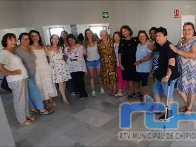 Concluye el taller de baile creativo desarrollado por CERES Cádiz y la  Delegación de Igualdad en Chipiona
