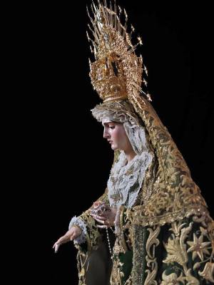 Alcalá del Río honra al Cristo de la Vera-Cruz y a la Virgen de las Angustias en sus tradicionales cultos de veneración 