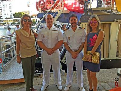 La Comandancia Naval de Sevilla honra a la Virgen del Carmen con una solemne travesía institucional por el Guadalquivir 