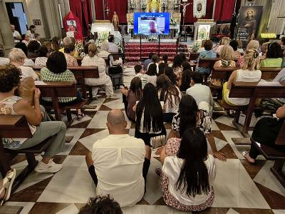 Antonia Solzano madre de San Carlo Acutis llenó el Santuario de  Regla de Chipiona