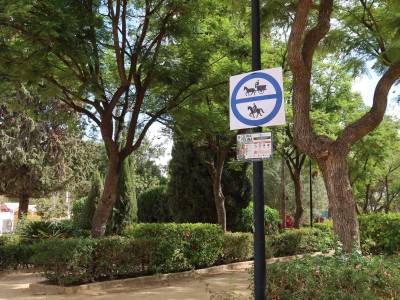 Parques y Jardines intensifica la puesta a punto de las zonas verdes para la Feria de Consolación 2026