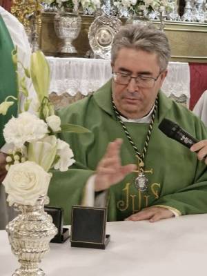 La Hermandad de Jesús Nazareno de Alcalá del Río participa en los cultos preparatorios para la Coronación Canónica de María Santísima de la Sangre 