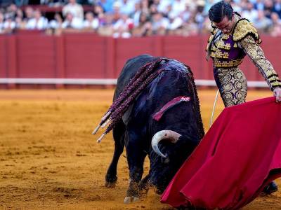 Manzanares, Talavante y Juan Ortega en la primera corrida de la Feria de San Miguel