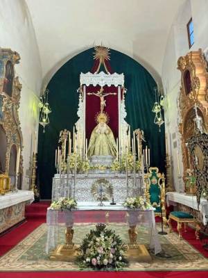  La Vera-Cruz de Alcalá del Río convierte su patrimonio devocional en protagonista del aniversario de la Coronación