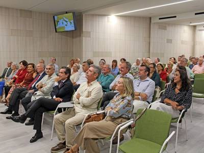 El COF de Sevilla inaugura el Foro de la Experiencia con una conferencia de María Fidalgo Casares
