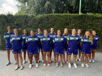 El Club Waterpolo Dos Hermanas PQS planta batalla sin premio en la visita al Molins de Rei