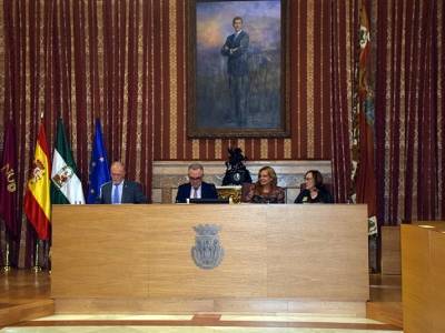  Sevilla y Canarias renuevan sus lazos históricos en una exaltación de la convivencia y la fraternidad