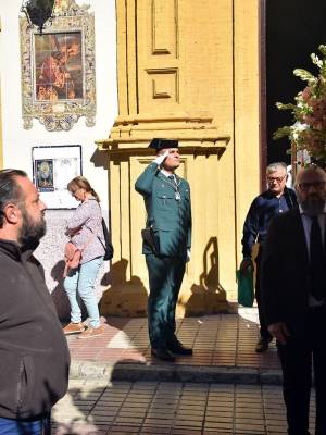 La Hermandad de la Virgen de la Sierra recorre las calles de Sevilla en su tradicional procesión de octubre